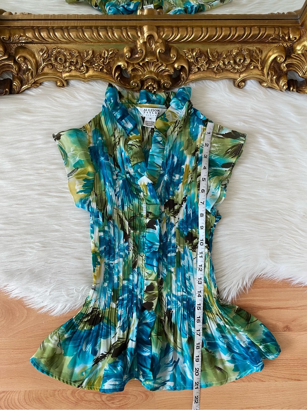 Allison Taylor Floral Ruched Vintage Sleeveless Top - Picture 7 of 10